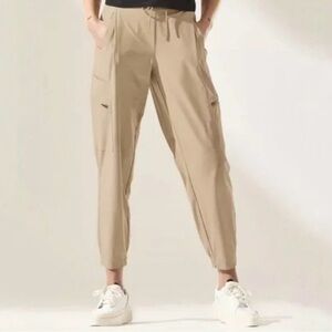 Athleta Go Far Travel Cargo Jogger Pants